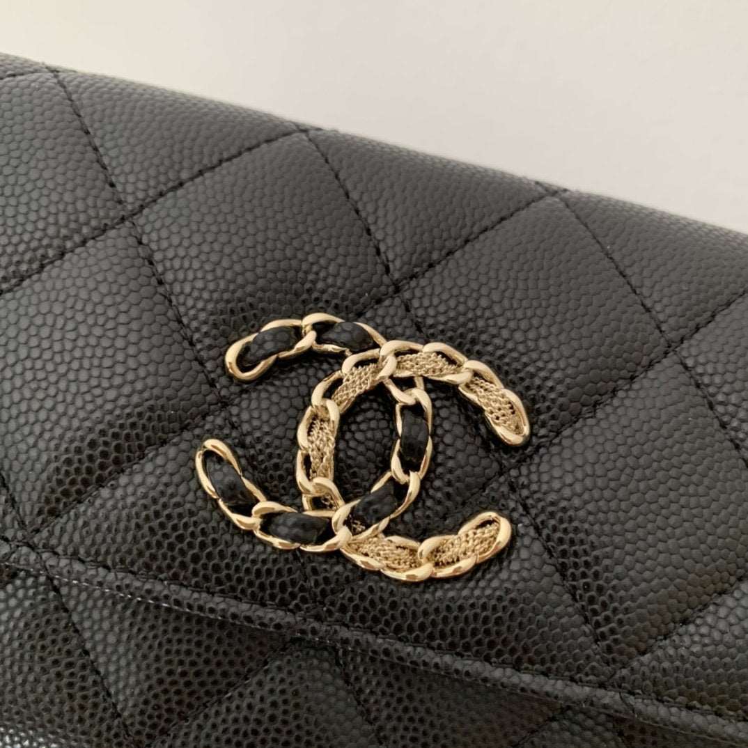 Chanel Caviar Quilted Gusset Flap Wallet