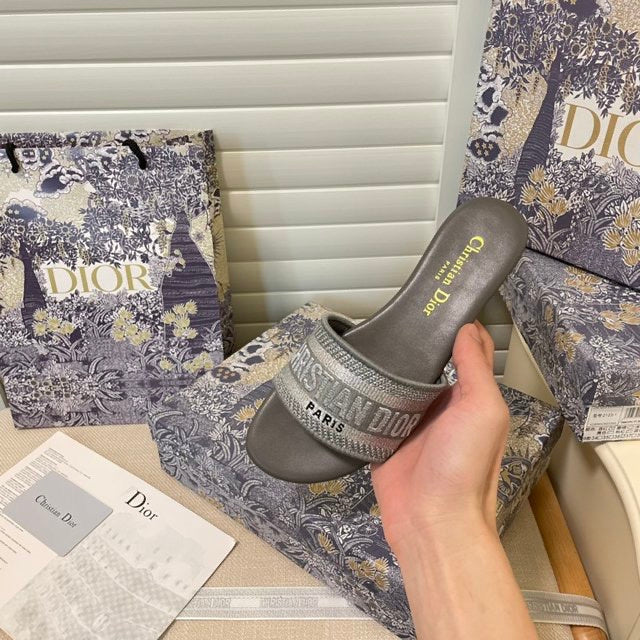 MDS3 Women's Slippers