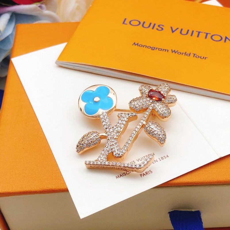18K Louis Vuitton Blooming Brooch