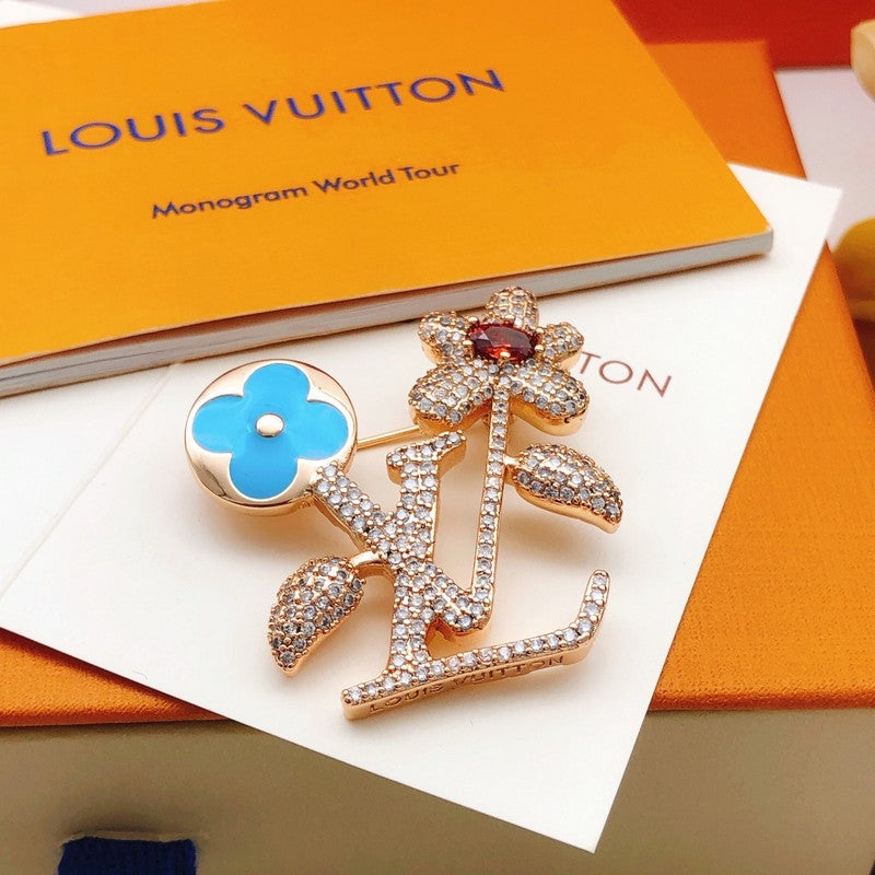 18K Louis Vuitton Blooming Brooch