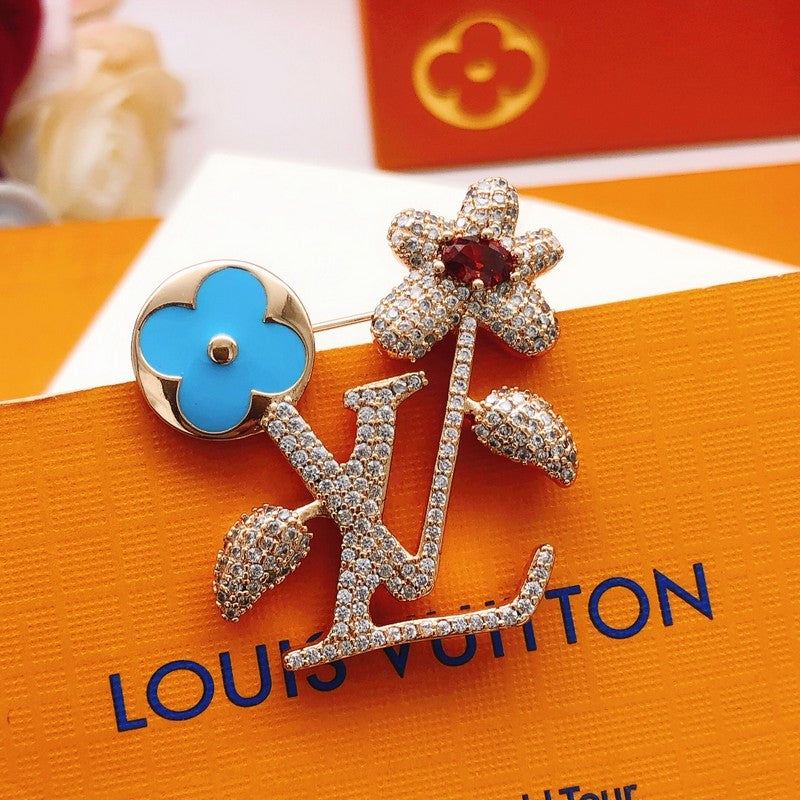 18K Louis Vuitton Blooming Brooch