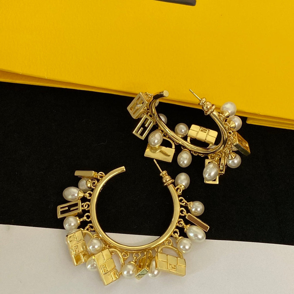 18K Fendi Pearls Earrings
